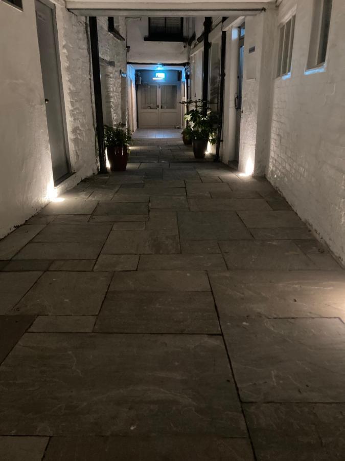 Plymouth Inn オークハンプトン エクステリア 写真